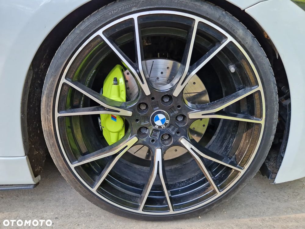 BMW Seria 3 335i Edition Sport - 22