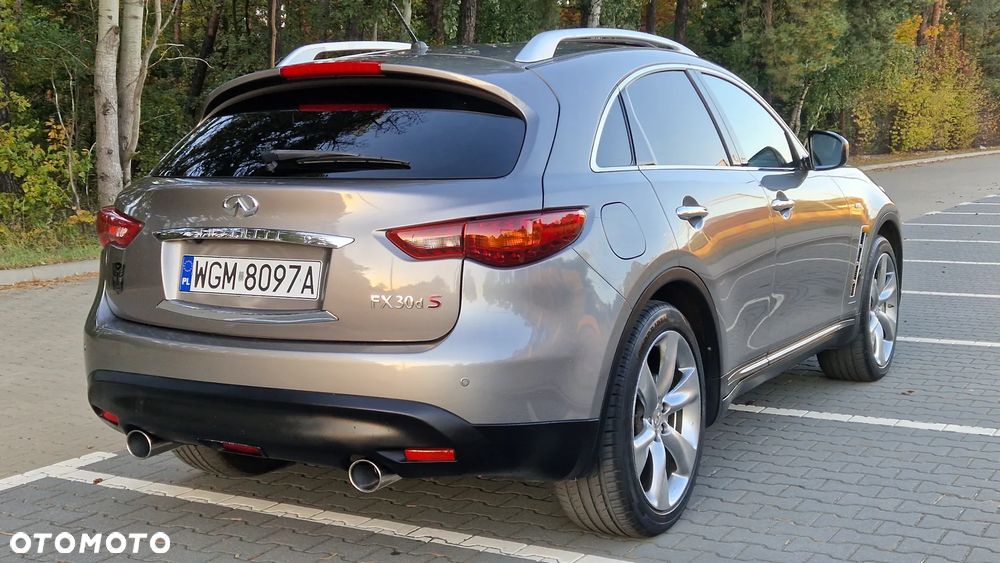 Infiniti FX FX30d AWD S Premium - 9