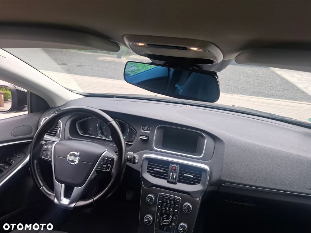 Volvo V40 D2 - 13