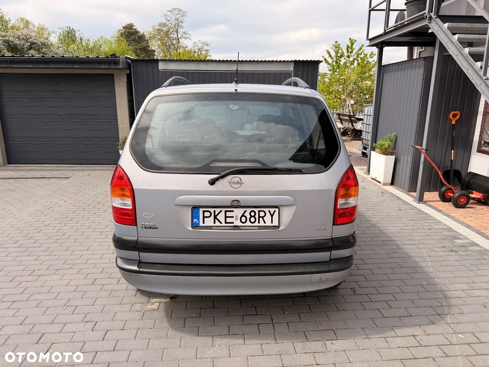 Opel Zafira 1.8 16V Elegance - 6