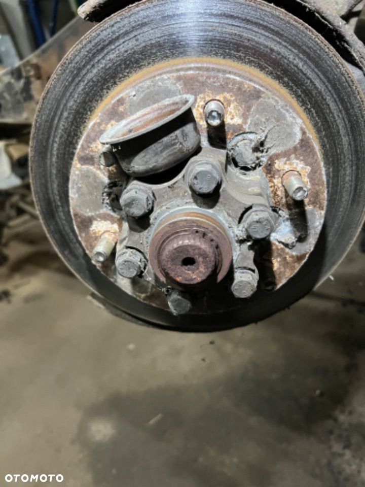 Zabieraki sprzęgiełka napędów daewoo musso 3.2 benzyna