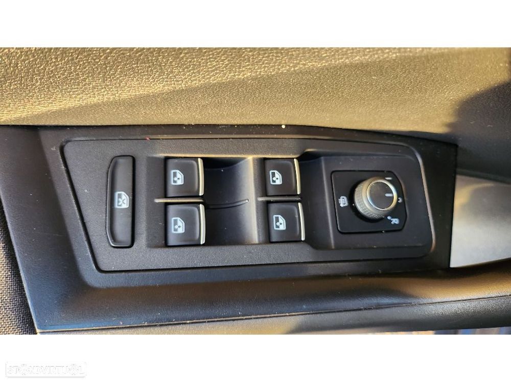 VW T-Roc 1.6 TDI Style - 9