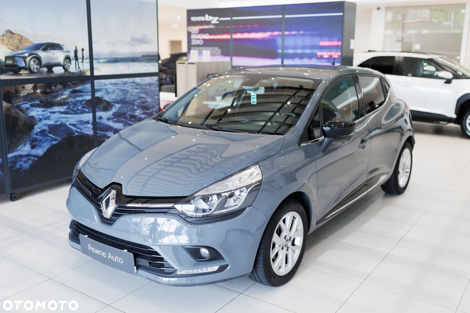 Renault Clio - 11