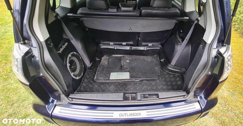 Mitsubishi Outlander 2.0 DID Intense + - 9