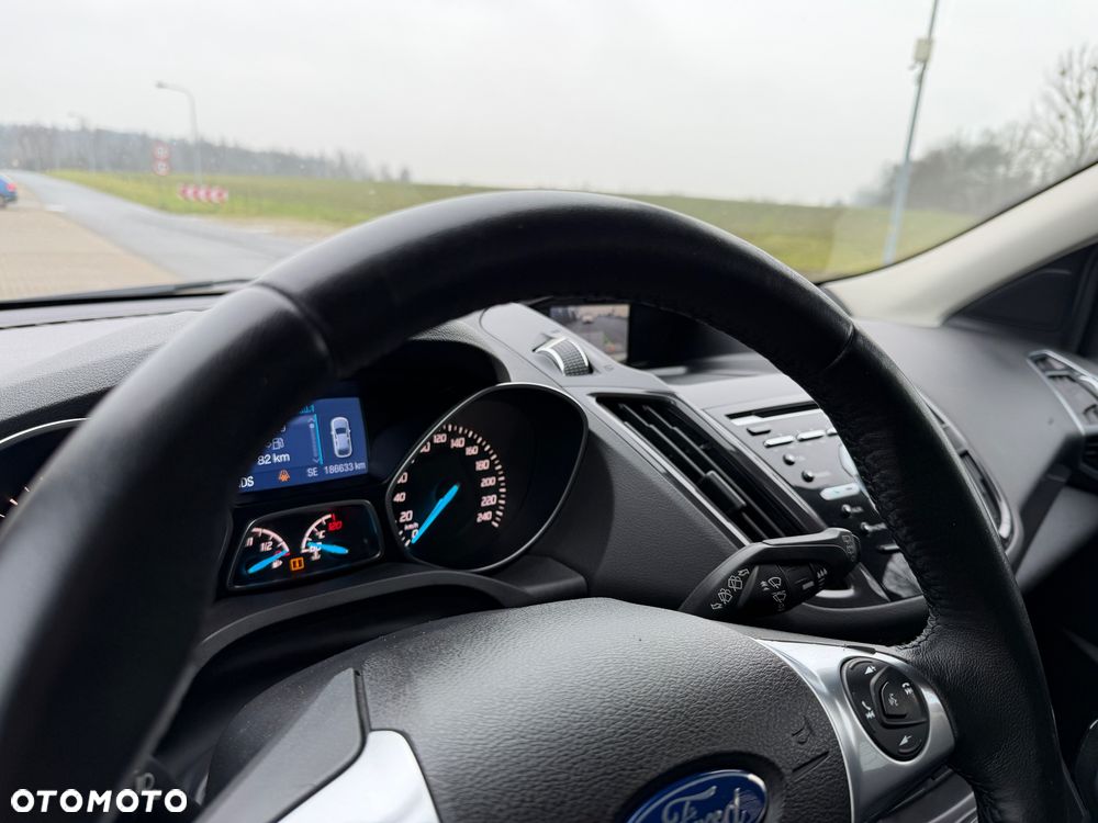 Ford Kuga 2.0 TDCi 4x4 Titanium - 26