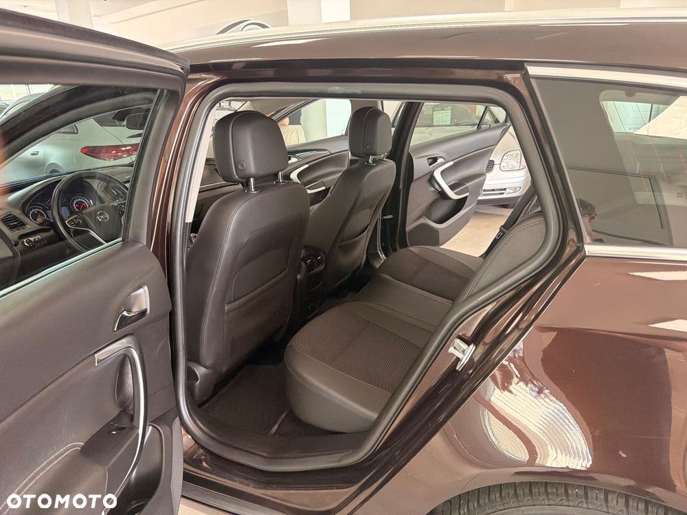 Opel Insignia - 22