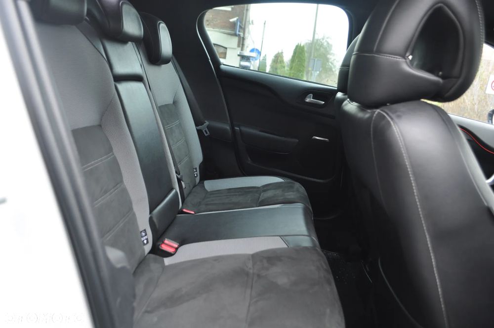 DS Automobiles DS 4 Crossback - 8