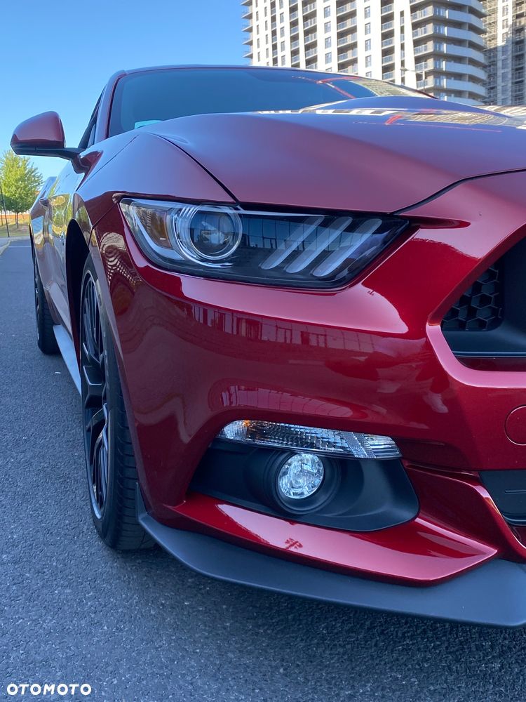 Ford Mustang 5.0 V8 GT - 16