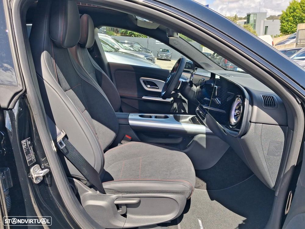 Mercedes-Benz CLA 250+ EQ Shooting Brake - 13