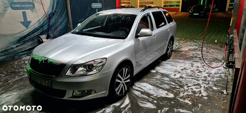Skoda Octavia 1.8 TSI Ambiente - 5
