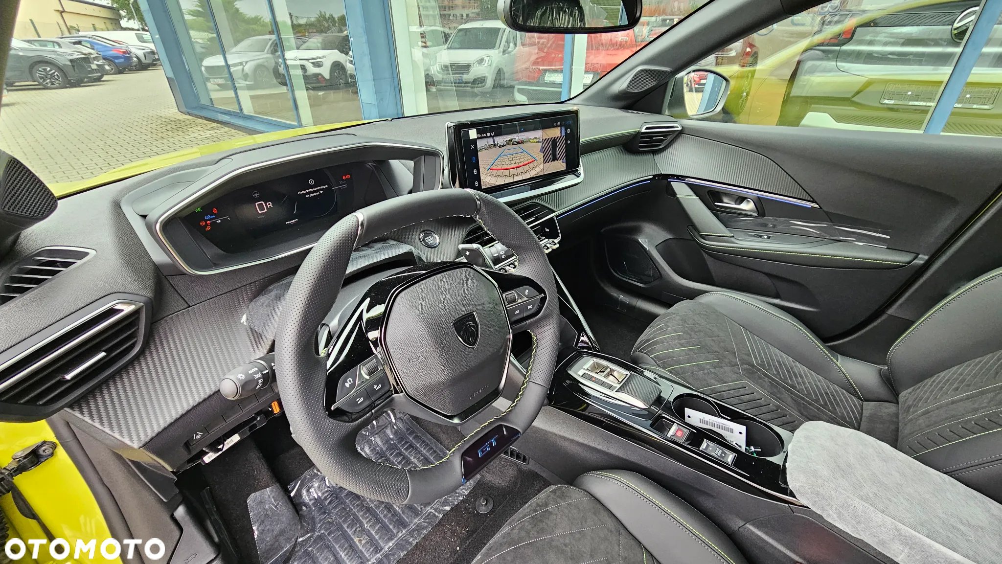 Peugeot 208 1.2 mHEV GT - 8