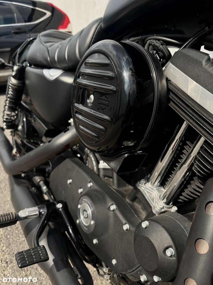 Harley-Davidson Sportster Iron 883 - 12