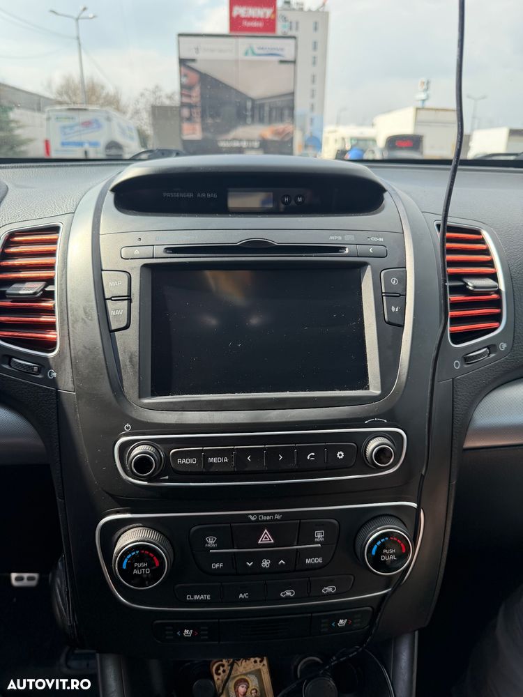 Kia Sorento 2.2 CRDi AWD Platinum Edition - 16