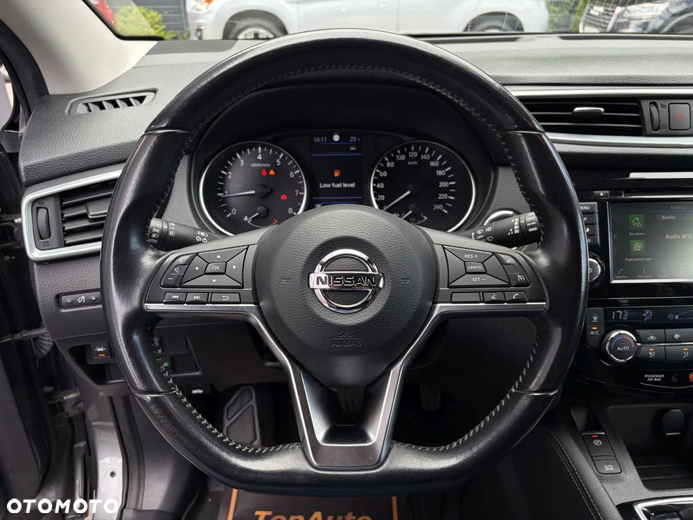 Nissan Qashqai 1.3 DIG-T DCT N-CONNECTA - 22
