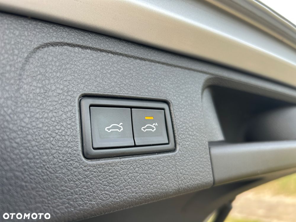 Volkswagen Passat 2.0 TDI SCR Comfortline - 27