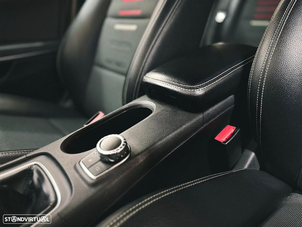 Mercedes-Benz A 160 d - 18