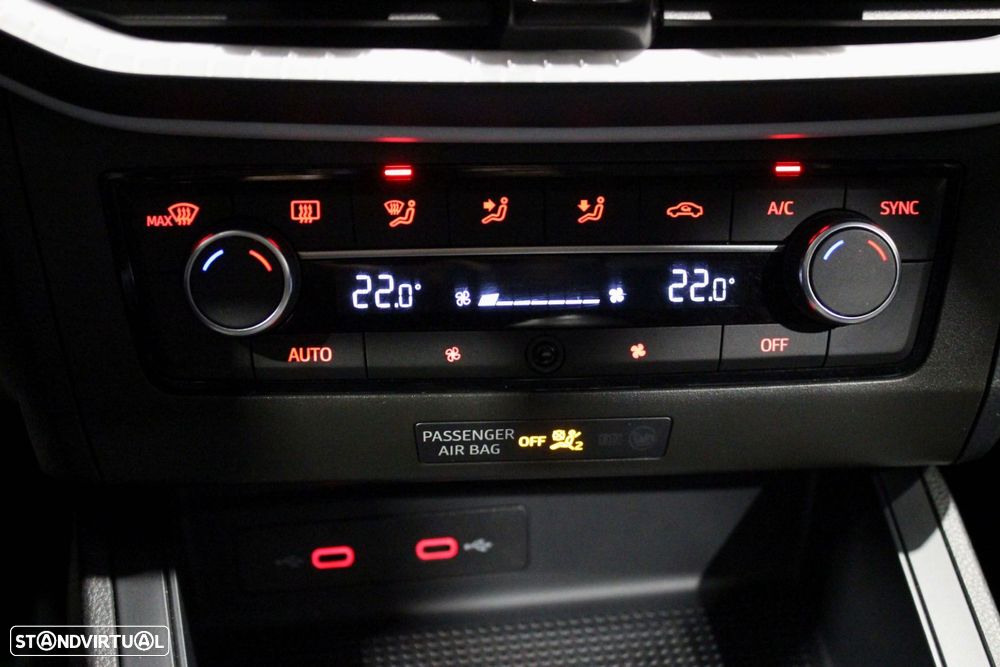 SEAT Ibiza 1.0 TSI Style DSG - 24