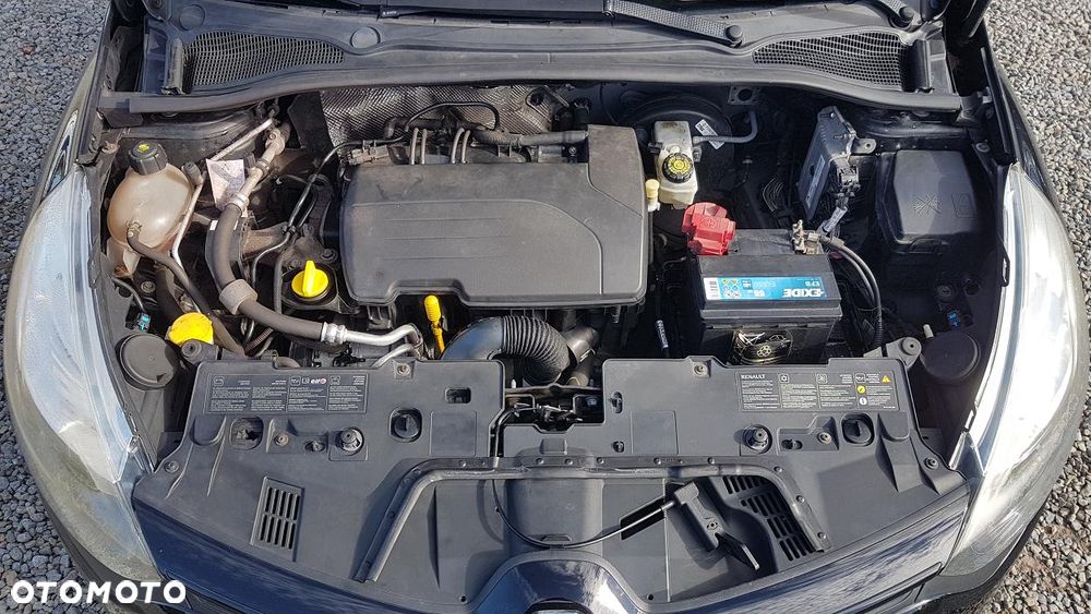 Renault Clio 1.2 16V 75 Life - 28