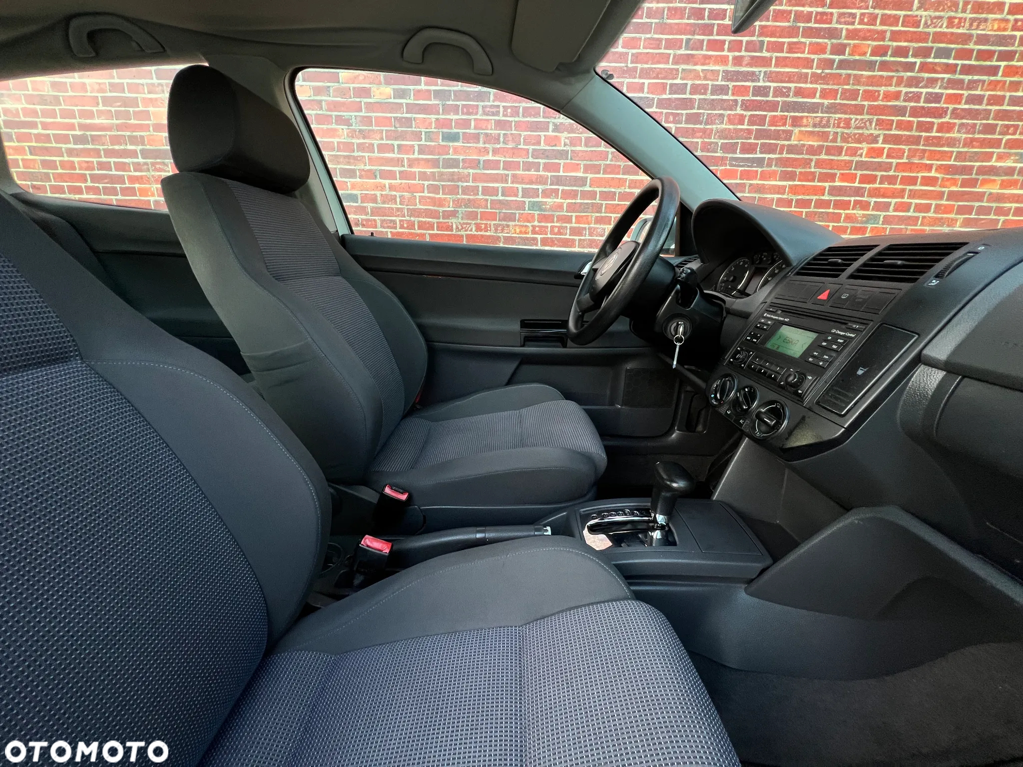 Volkswagen Polo - 14