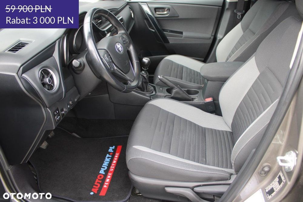 Toyota Auris - 19