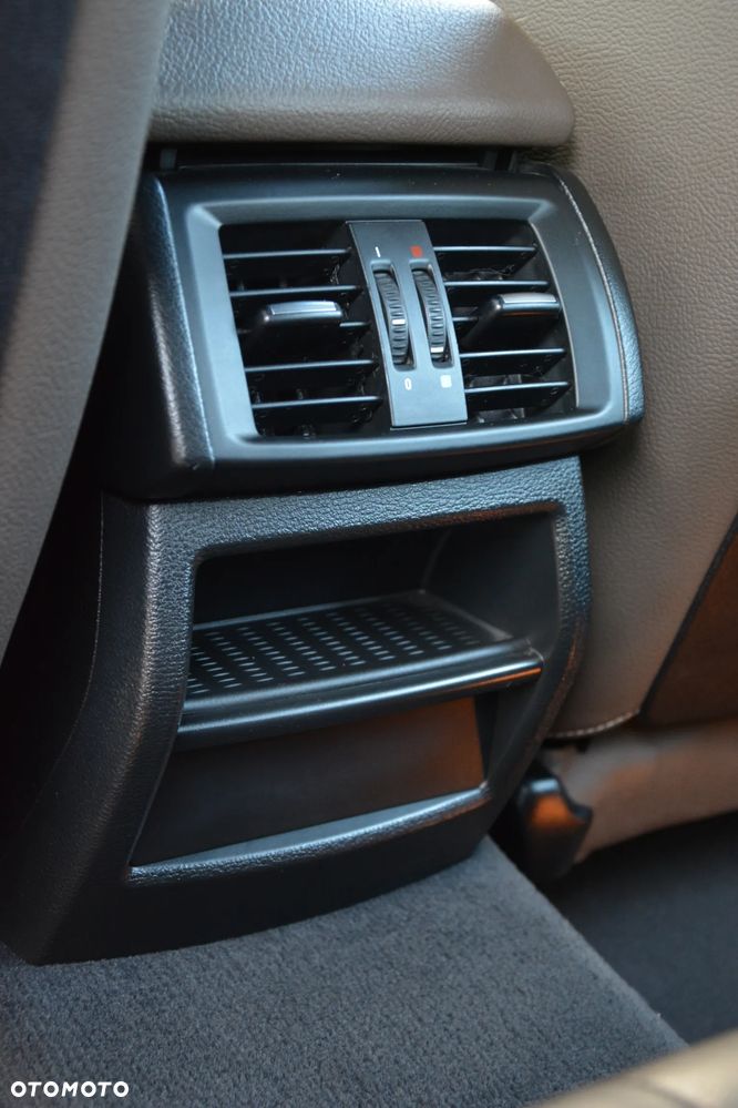 BMW X3 xDrive20d - 32