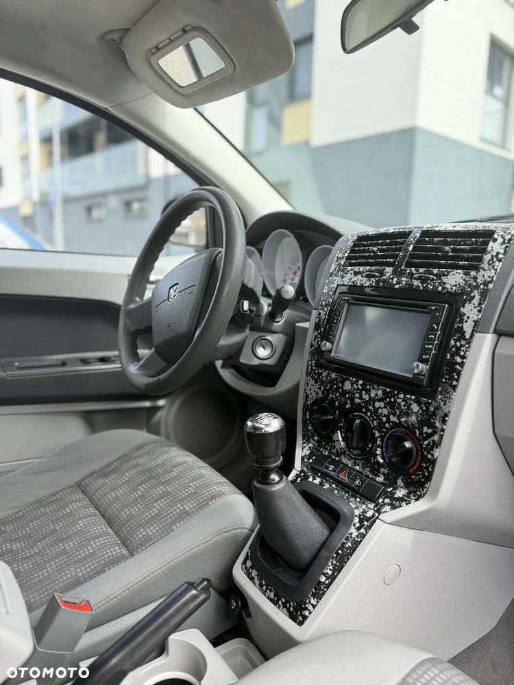 Dodge Caliber 2.0 CRD SXT - 13