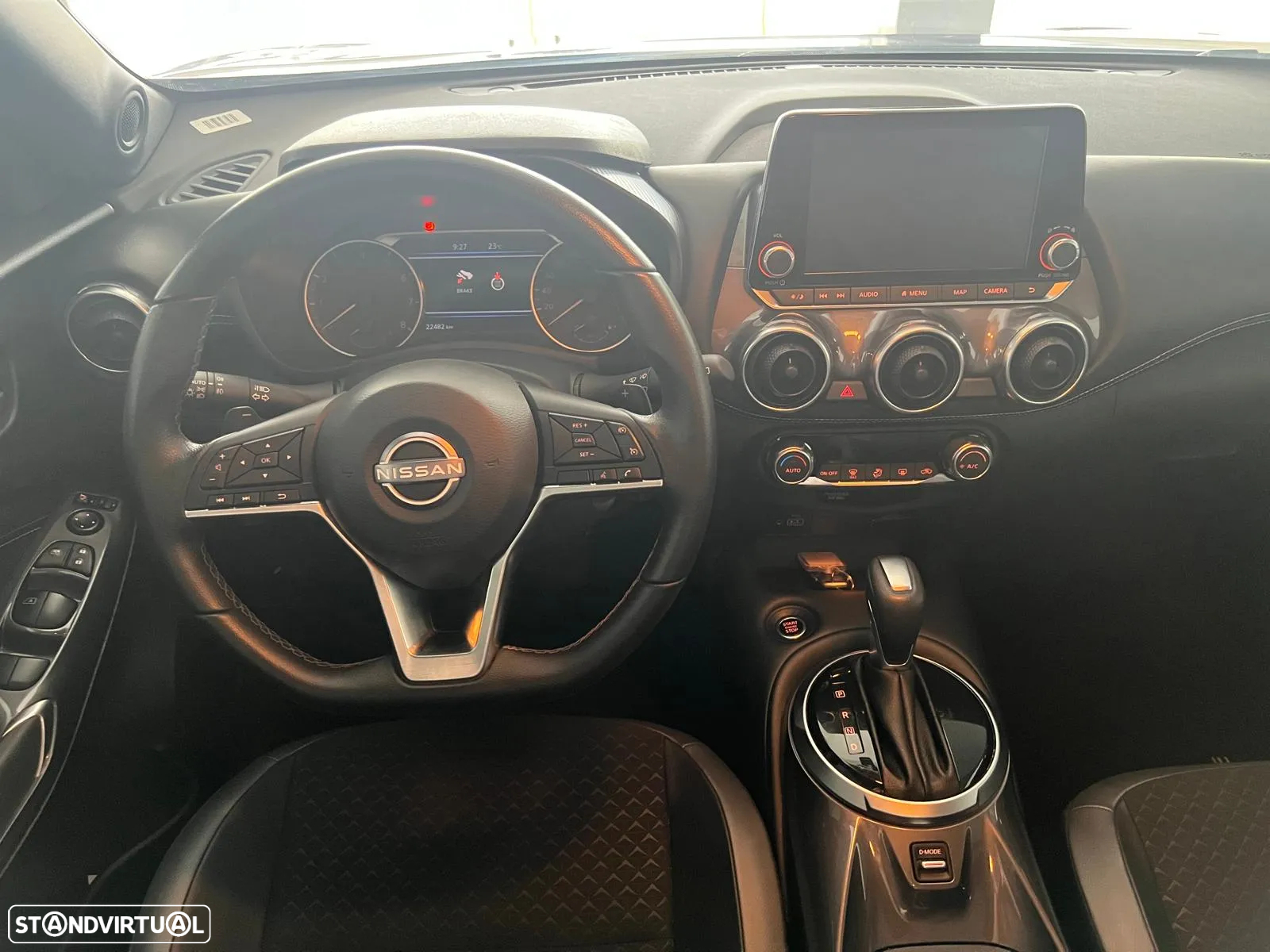 Nissan Juke 1.0 DIG-T N-Connecta DCT - 13