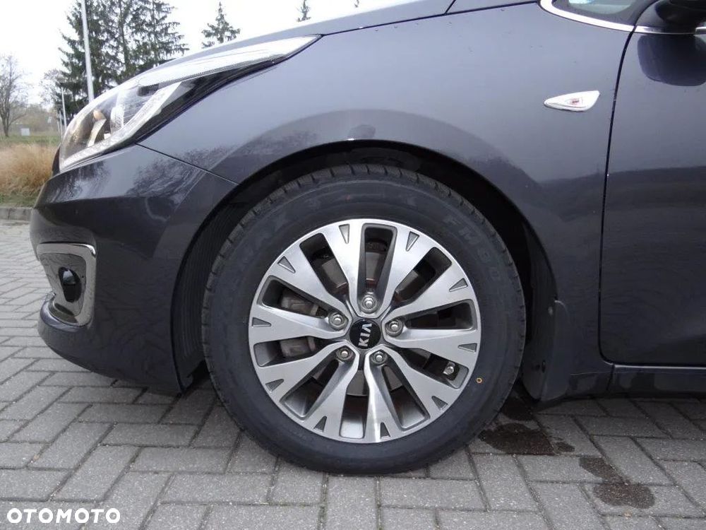 Kia Ceed 1.6 CRDi L Business Line DCT - 18