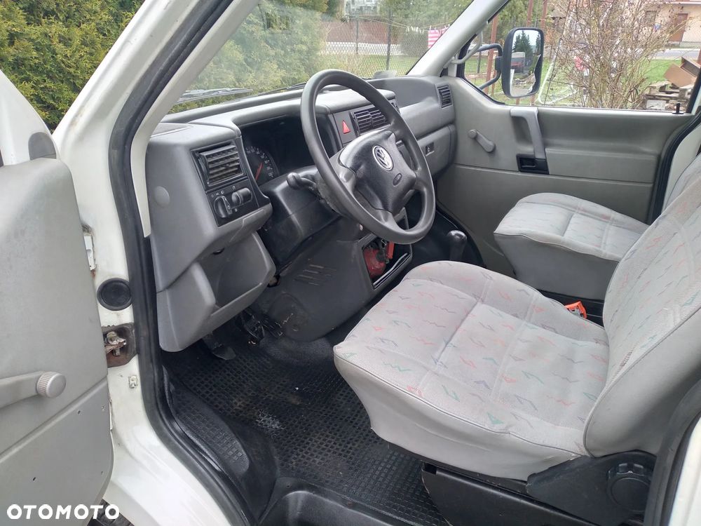 Volkswagen Transporter - 7