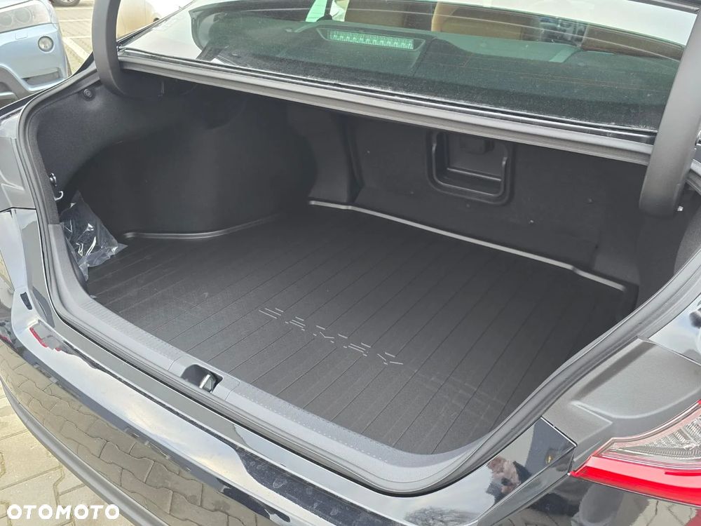 Toyota Camry 2.5 Hybrid Dynamic Force Executive e-CVT - 35