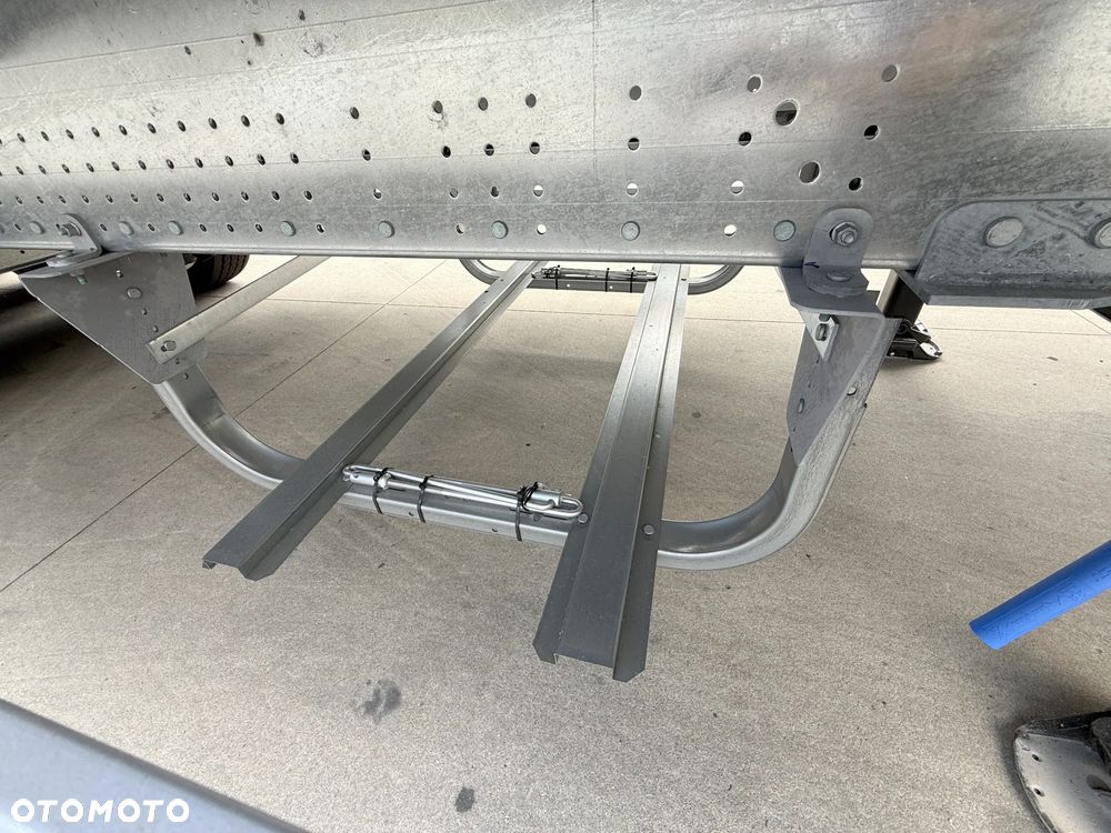 Schmitz Cargobull STANDARD + DACH VARIOS SIMPLE - 30