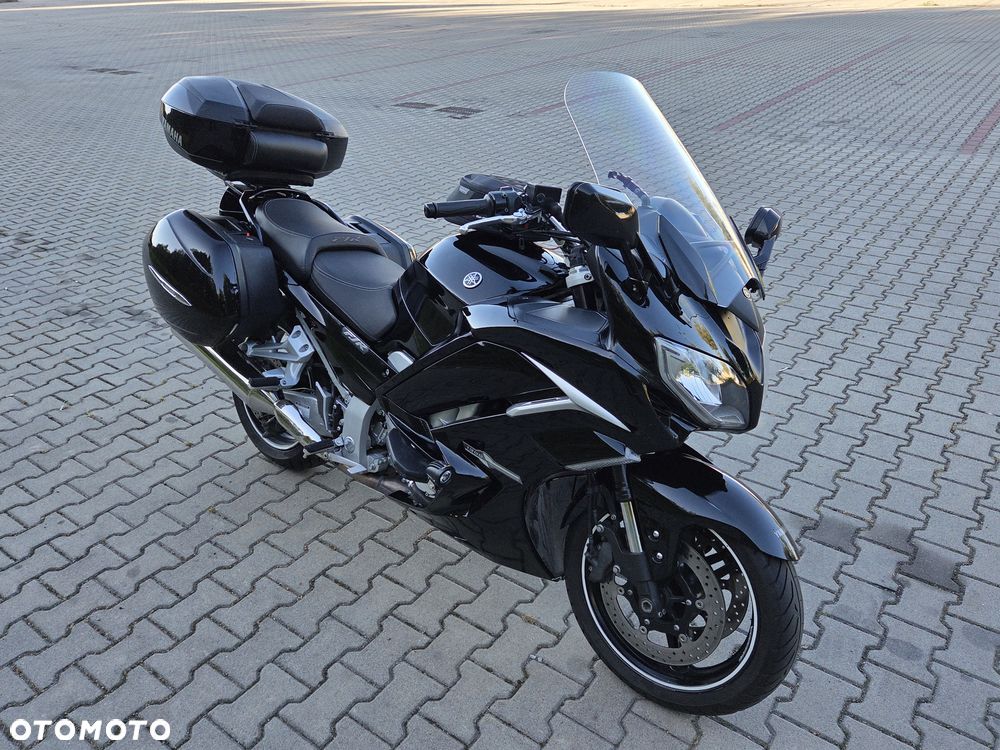 Yamaha FJR - 11