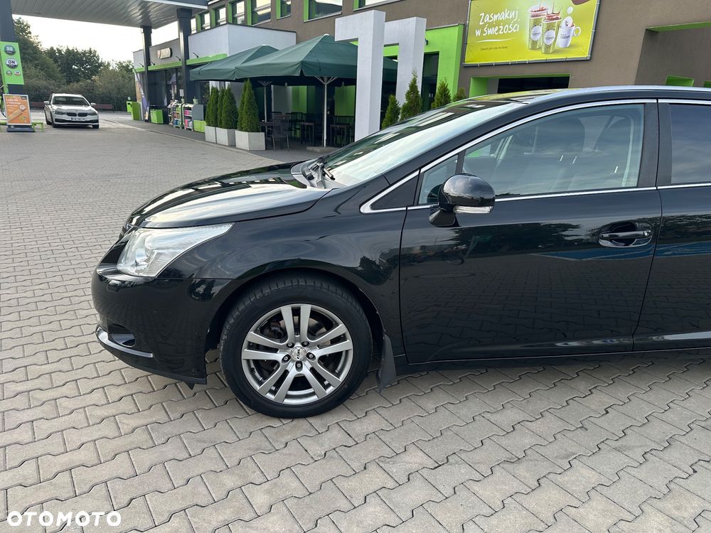 Toyota Avensis 1.6 Life - 2