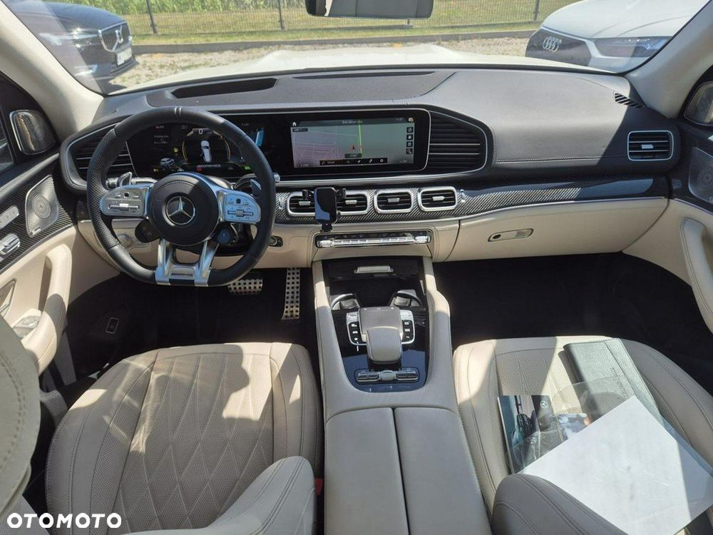 Mercedes-Benz GLS - 12