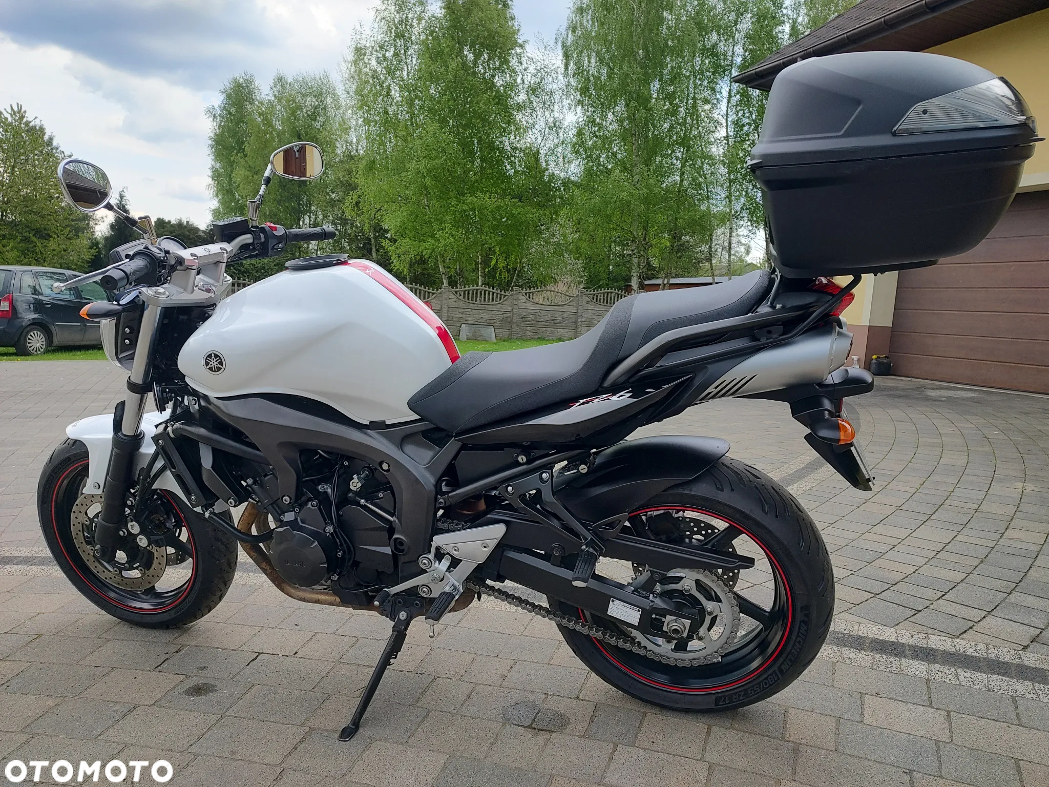 Yamaha FZ6 - 3