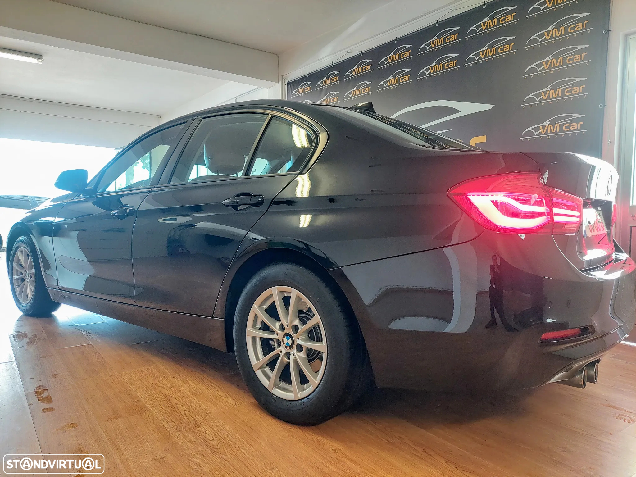 BMW 320 d Line Luxury - 9