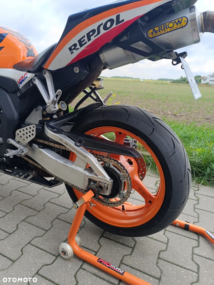 Honda CBR - 8