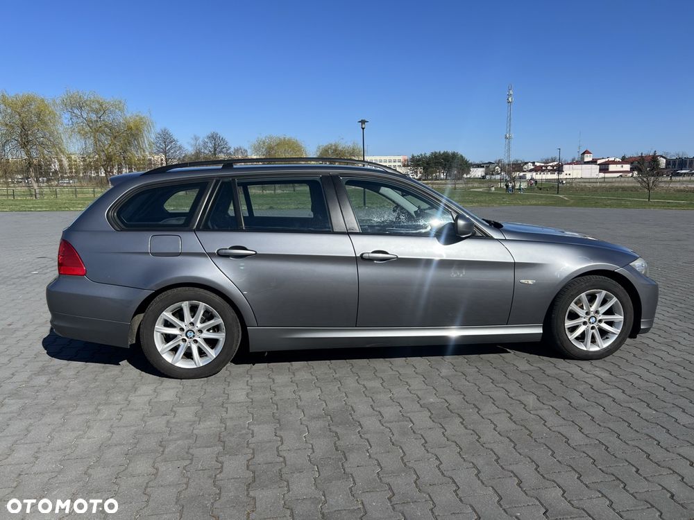 BMW Seria 3 318d DPF - 7