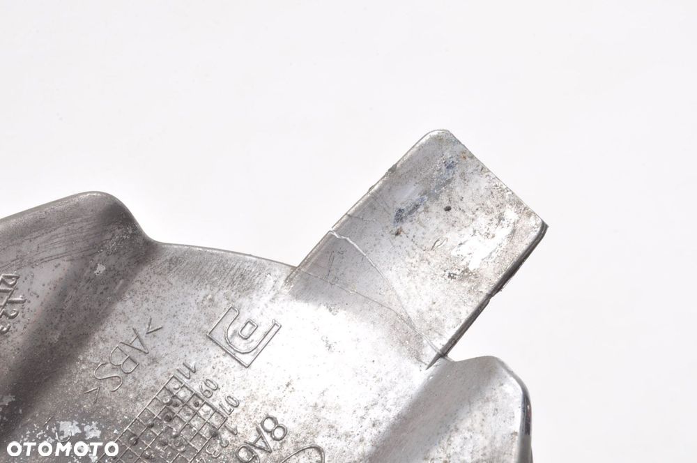 FORD FIESTA MK7 RAMKA KRATKA HALOGENU PRAWA 8A61-15A222-C - 2