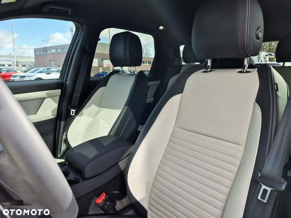Land Rover Discovery Sport - 20