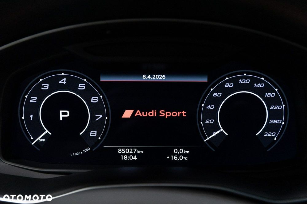 Audi RS Q8 - 40