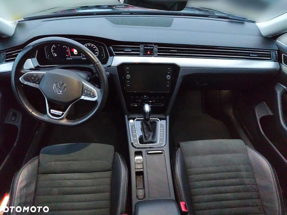 Volkswagen Passat - 14
