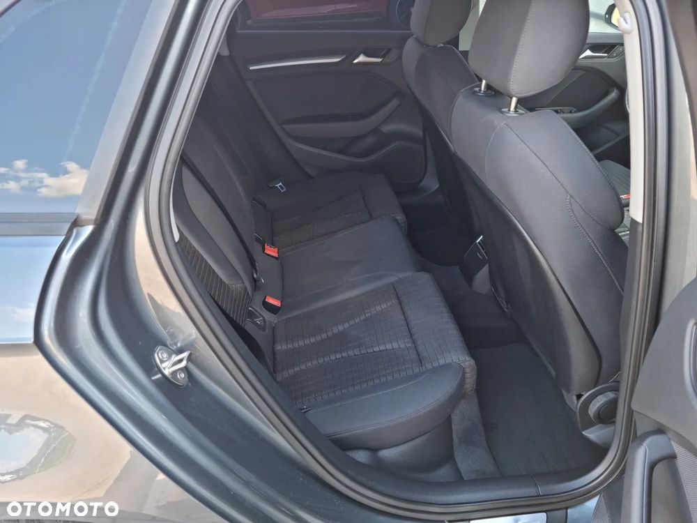 Audi A3 1.2 TFSI Attraction - 37