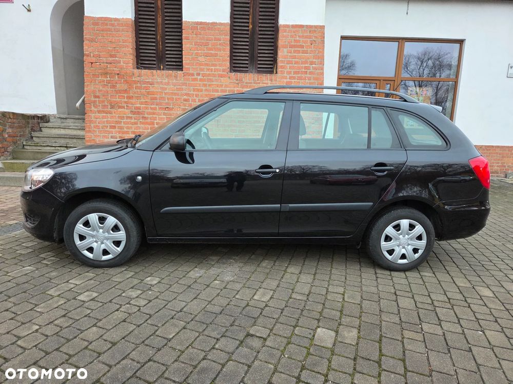 Skoda Fabia 1.2 TSI Ambiente - 2