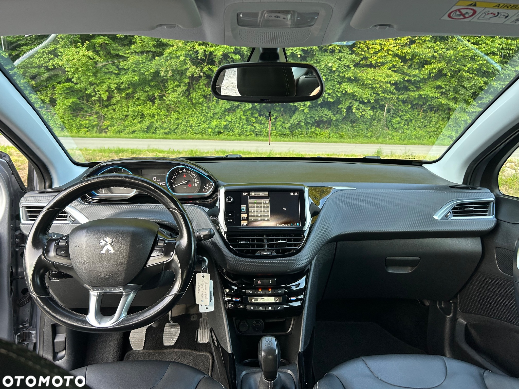 Peugeot 2008 1.6 BlueHDi Allure S&S - 8