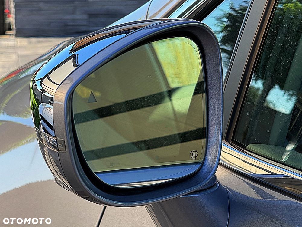 Chrysler Pacifica - 28