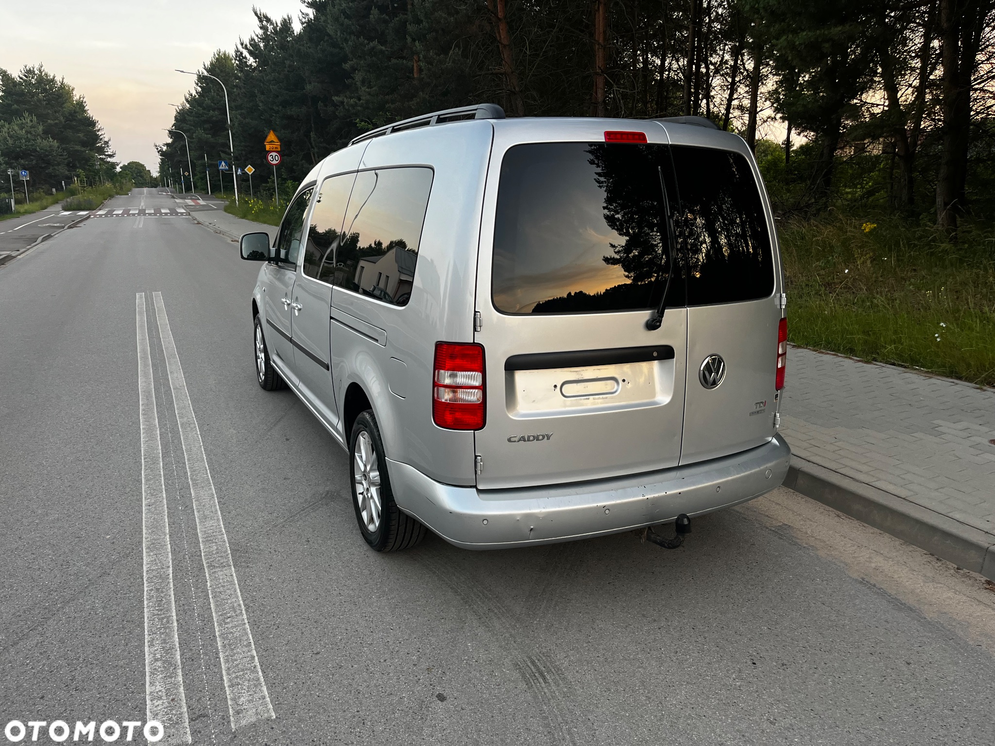 Volkswagen Caddy 1.6 TDI Comfortline - 3