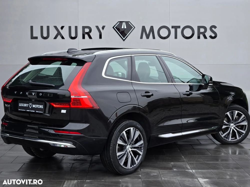 Volvo XC 60 T6 AWD Recharge Geartronic Inscription Expression - 4