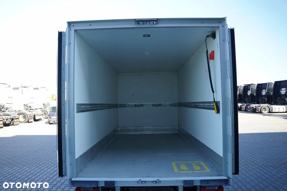 Iveco DAILY 35-160 / IZOTERMA / WINDA DHOLLANDIA / BLIŹNIAK   DMC: 3500 KG - 19
