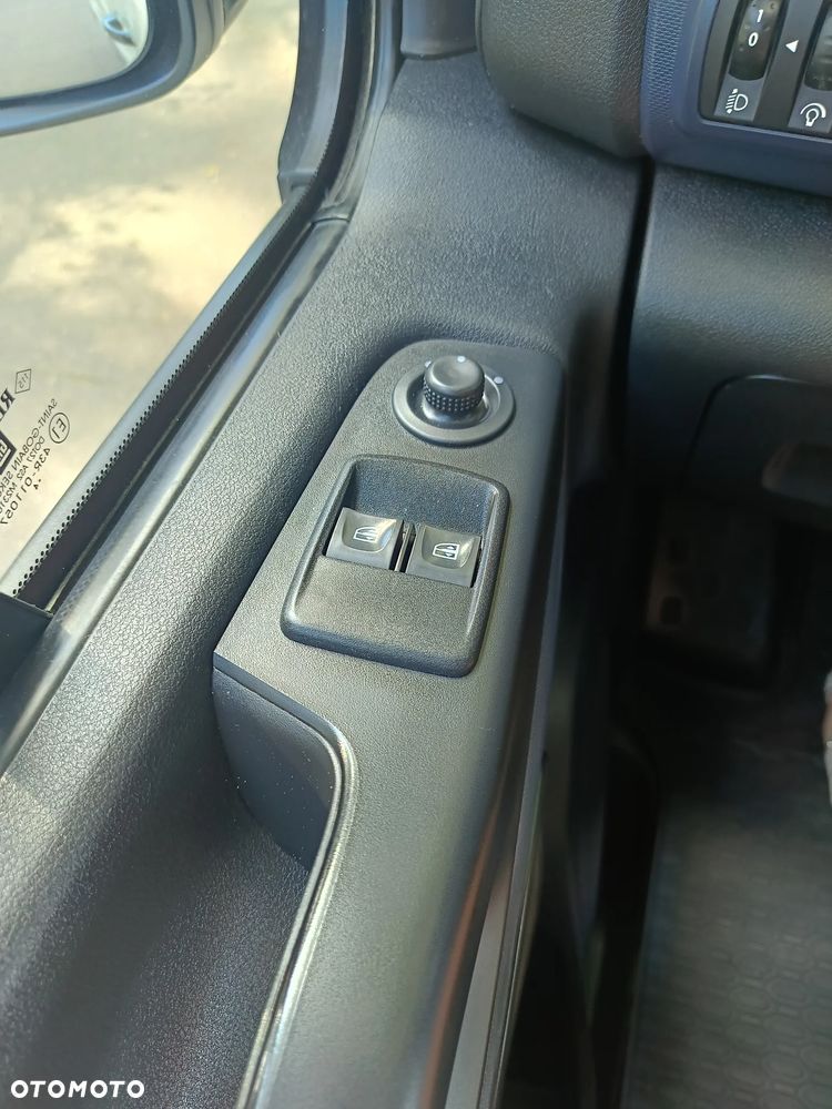 Opel Vivaro - 36